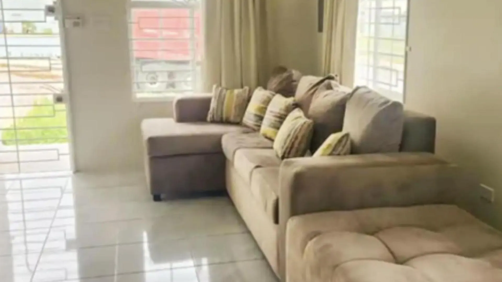 Remarkable 2-Bed House In Discovery Bay Holiday home